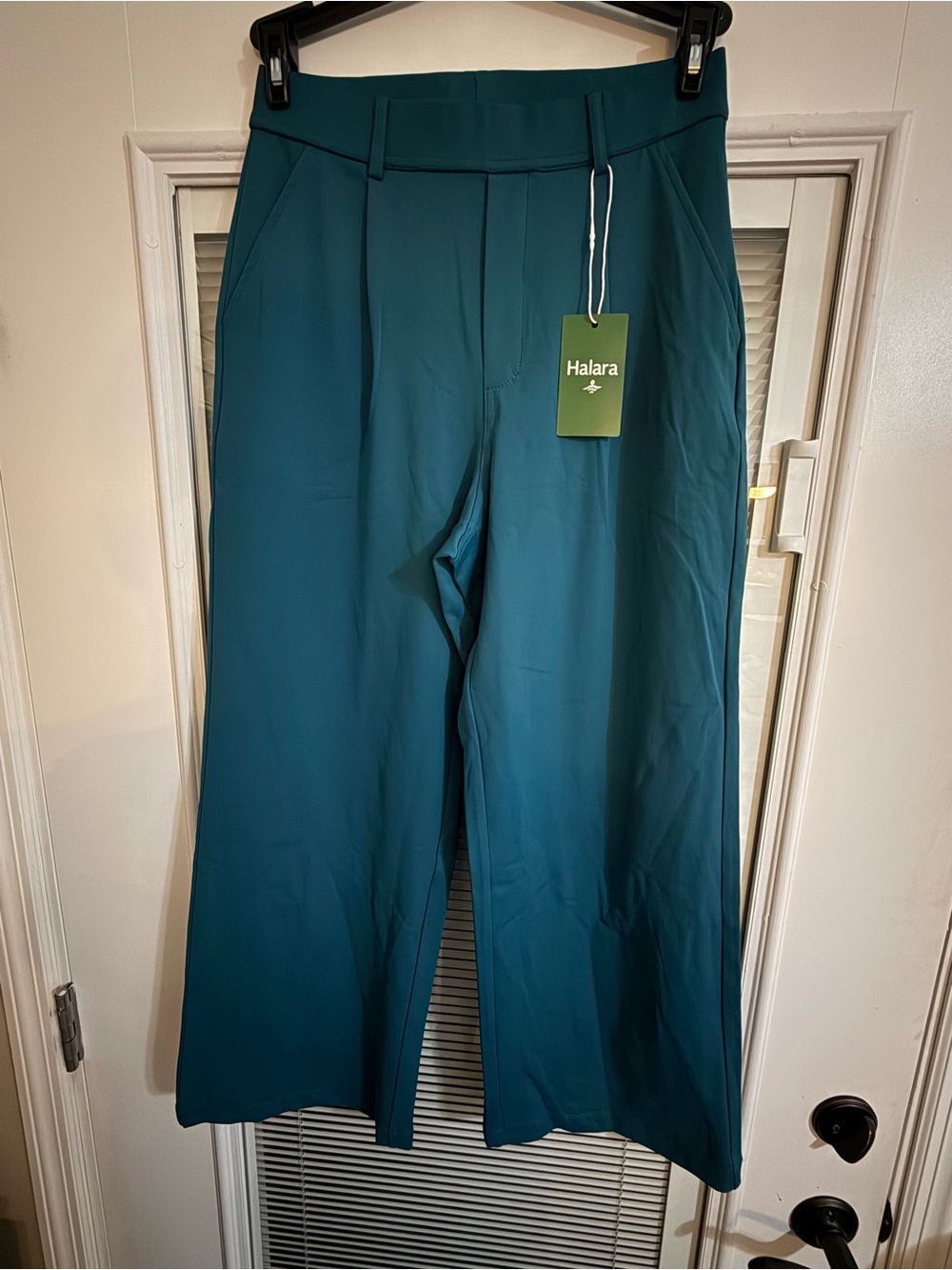 NWT Halara Flex™ DayStretch High Waisted Pocket Straight Leg Work Pants - Picture 3 of 6